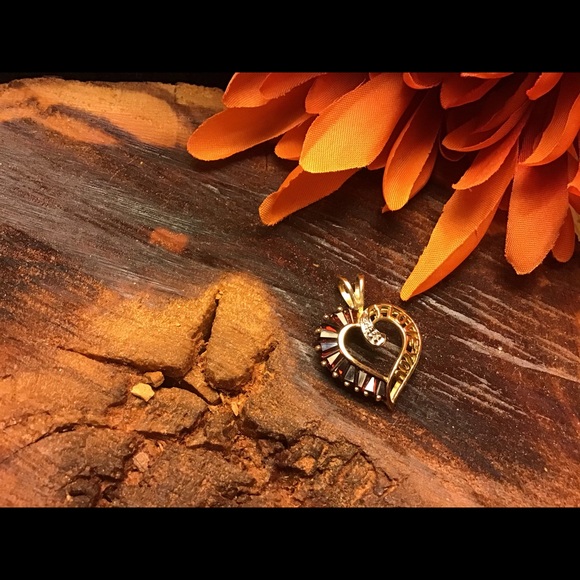 10KT gold garnet and diamond I LOVE YOU Pendant - Picture 3 of 5